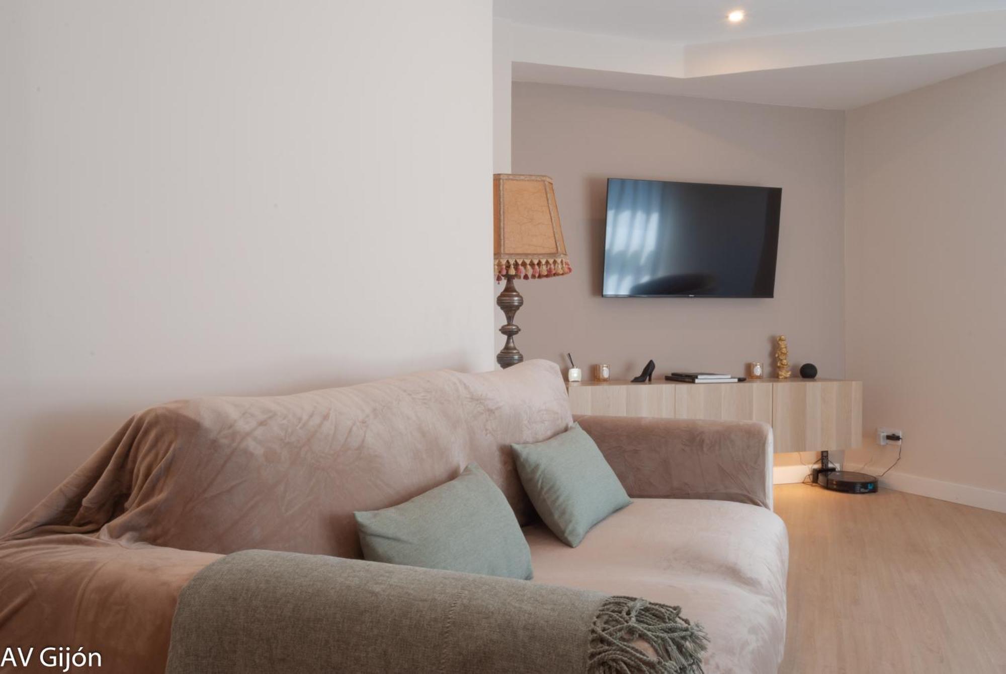 Av Costa One Apartment Gijon